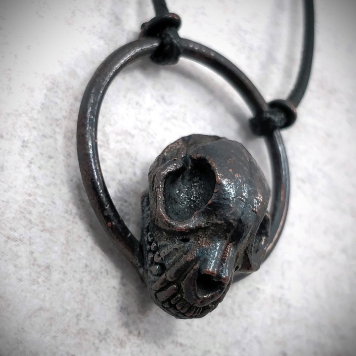 collier bijou crâne chat cuivre calciné noir skull morbide