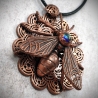 Pendentif cuivre fourmi volante dentelle insecte