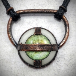 Pendentif cuivre oeil industriel steampunk