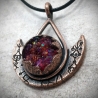 Pendentif cuivre géode cristal rune glyphe cluster rouge boréal mystique ésotérique