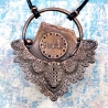 Pendentif cuivre fleur univers galaxie lotus dentelle fait-main