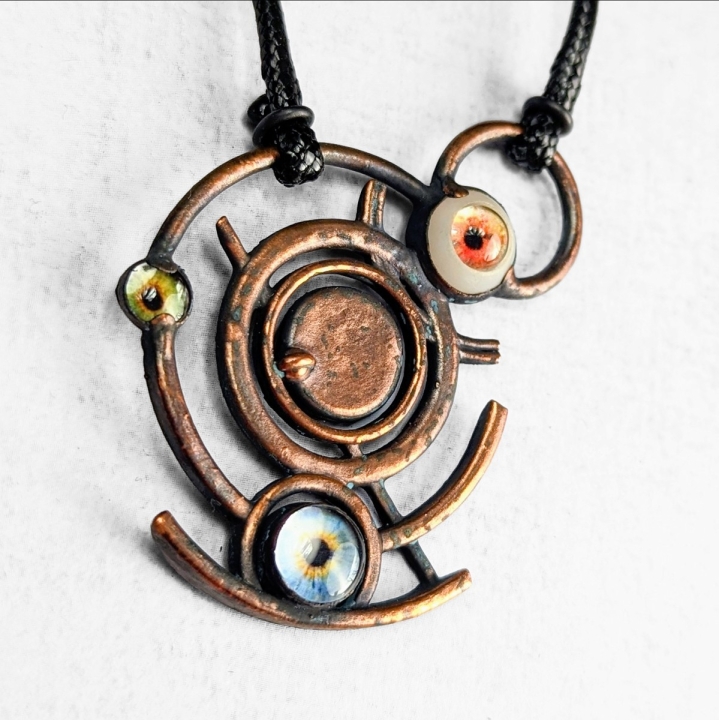 Collier Gallifrey 3 yeux, dr who, science fiction, sf