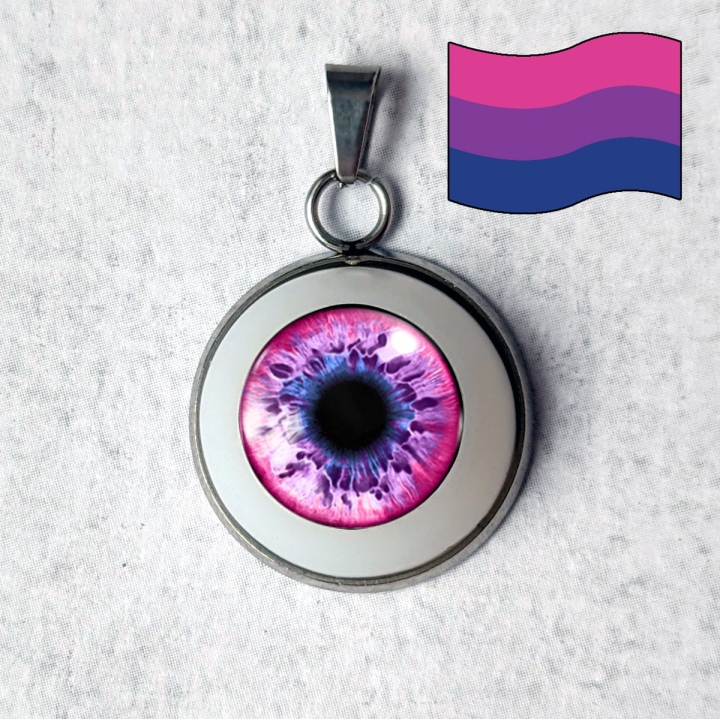 pendentif collier œil oeil yeux humain lgbt lgbtqia queer féministe bi bisexuel bi romantique