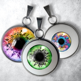 pendentif collier œil oeil yeux humain lgbt lgbtqia queer féministe gay