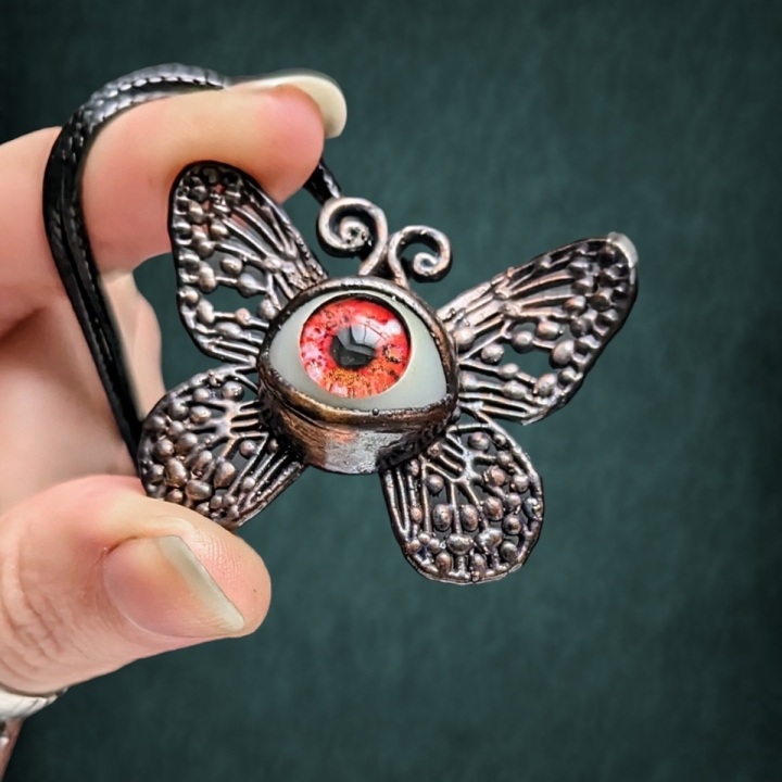 Butterfly / Grenat