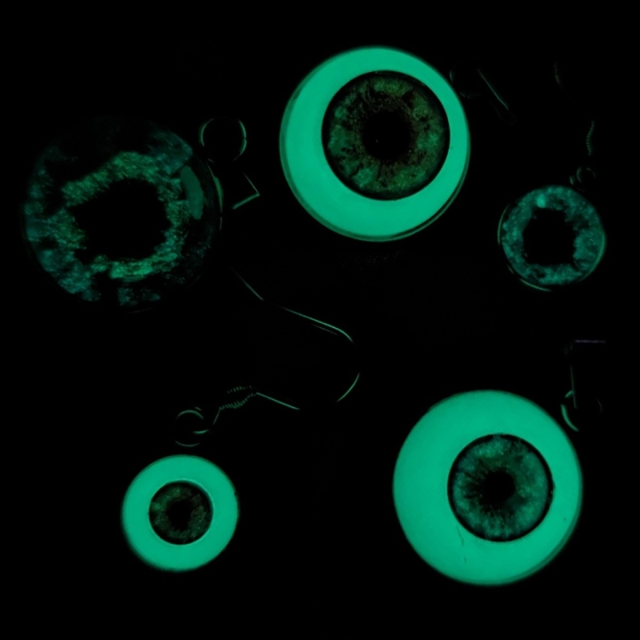 Bague d'oreille œil Humain LGBTQIA+ attirance