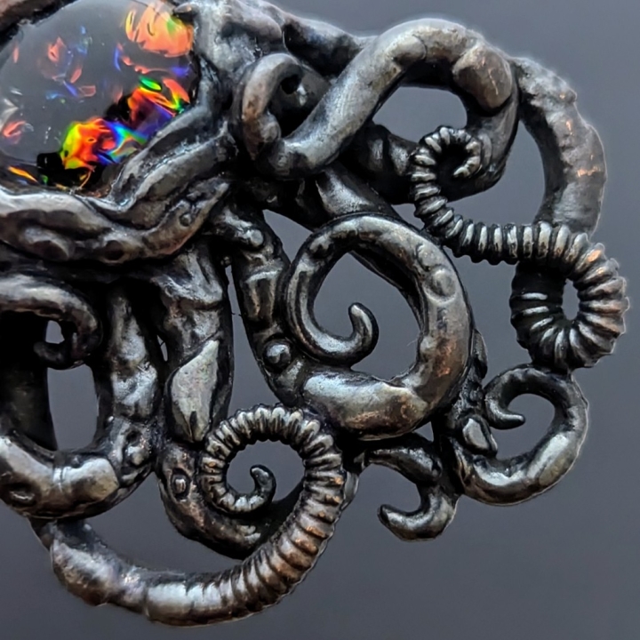 matriarche collier pieuvre biomech