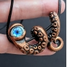 Tentacule alien oeil bleu