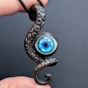 Tentacule alien oeil bleu