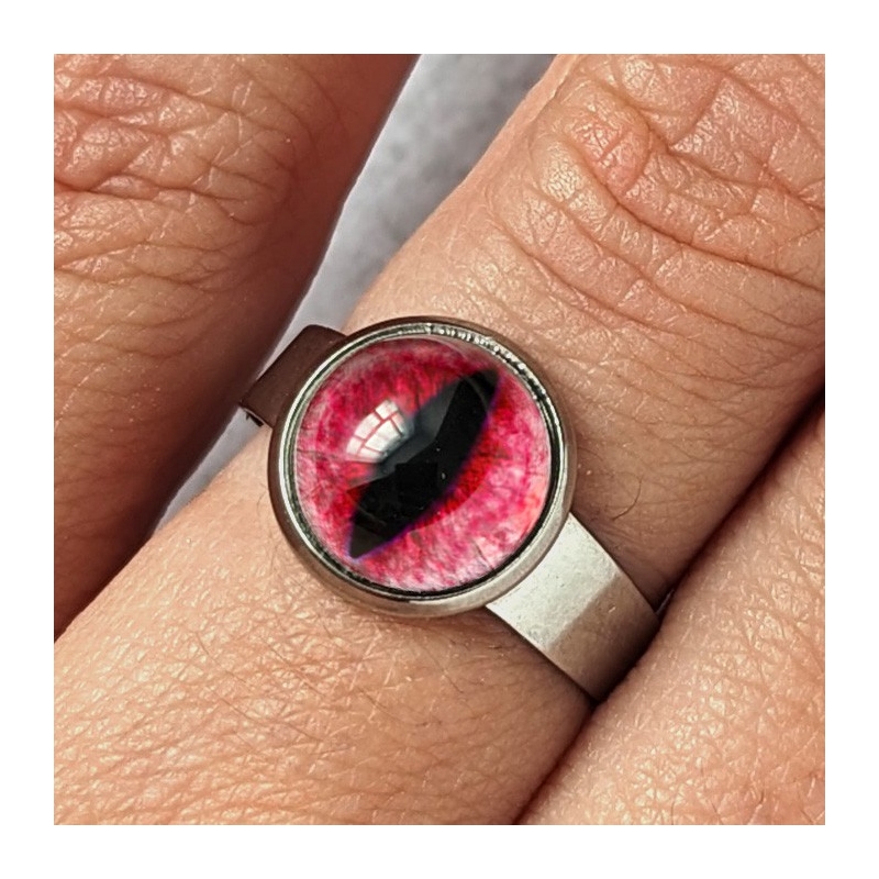 Bague oeil chat rouge rubis