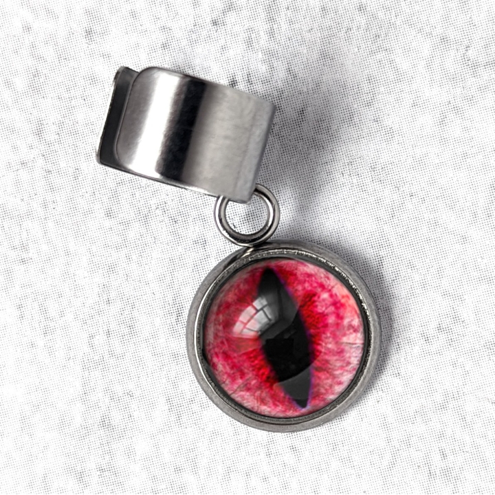 bague d'oreille Oeil de chat  rouge grenat