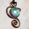 collier volute arabesque cuivre rêve galaxie irisé holographique
